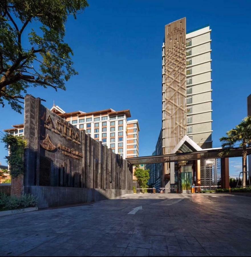 The Astra Suites Chiang Mai Exterior foto